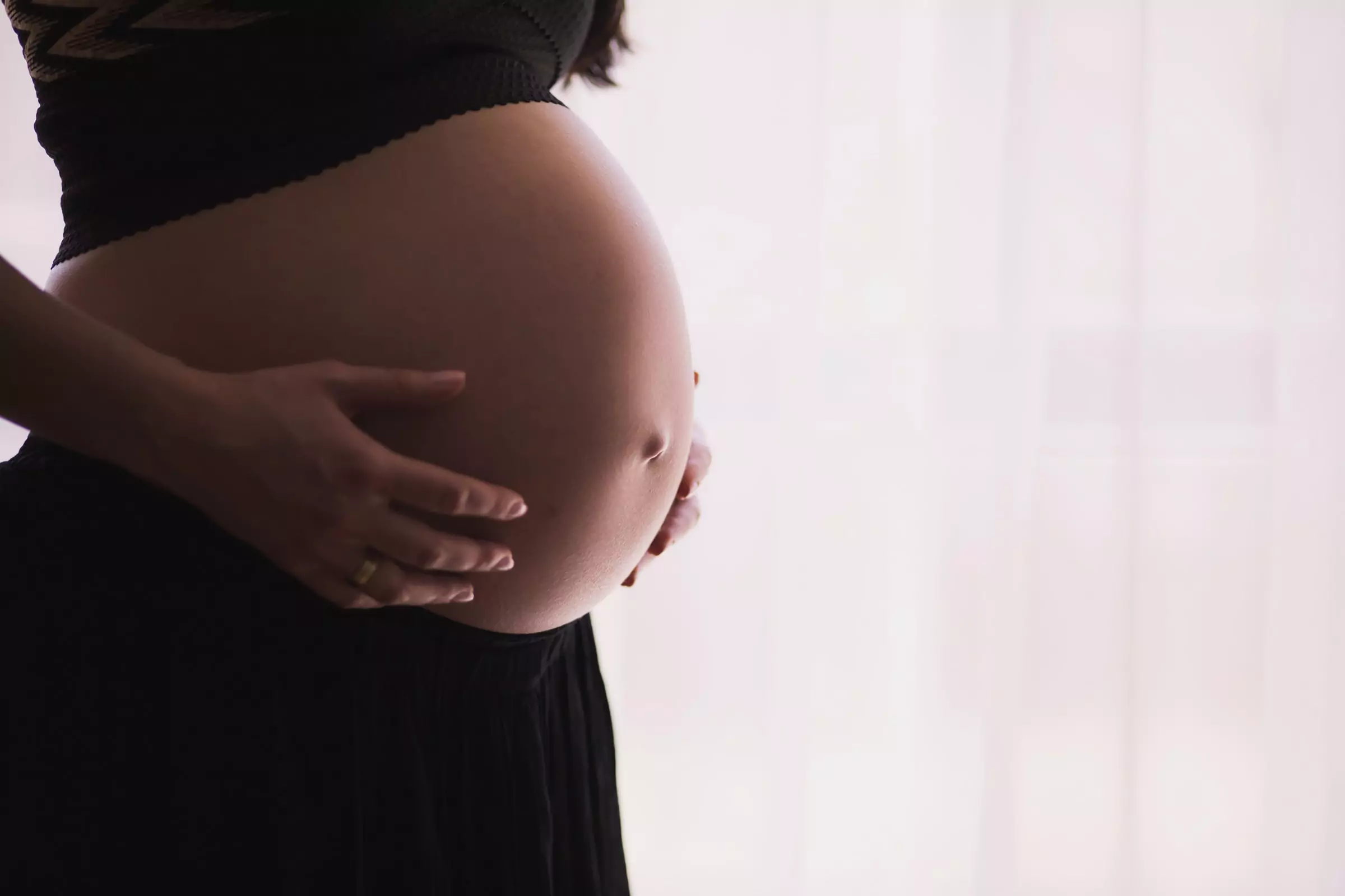 How does IVF gestational surrogacy work?